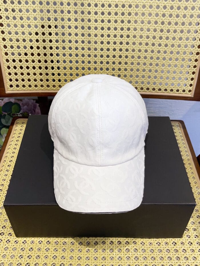 Chanel 24P Contrast Piping Jacquard CC Baseball Cap White - Master Quality 1:1 - Image 2
