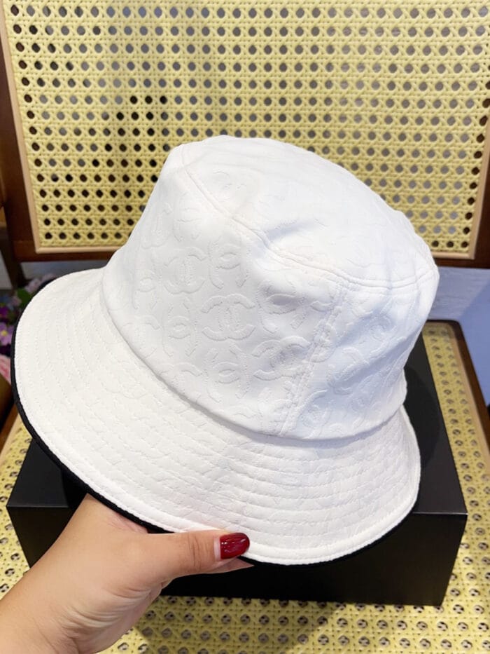 Chanel 24P Jacquard CC Logo Bucket Hat (Tartan Lining) White - Master Quality 1:1 - Image 2